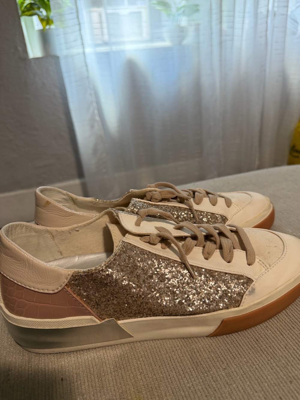Dolce Vita Zina Sneaker